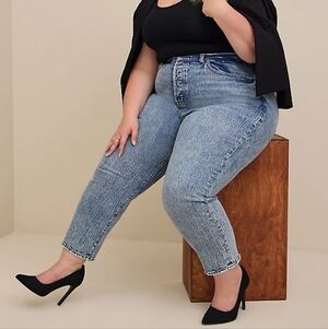 26S • Torrid • High-rise Mom Jean Straight Premium Classic Denim Jean